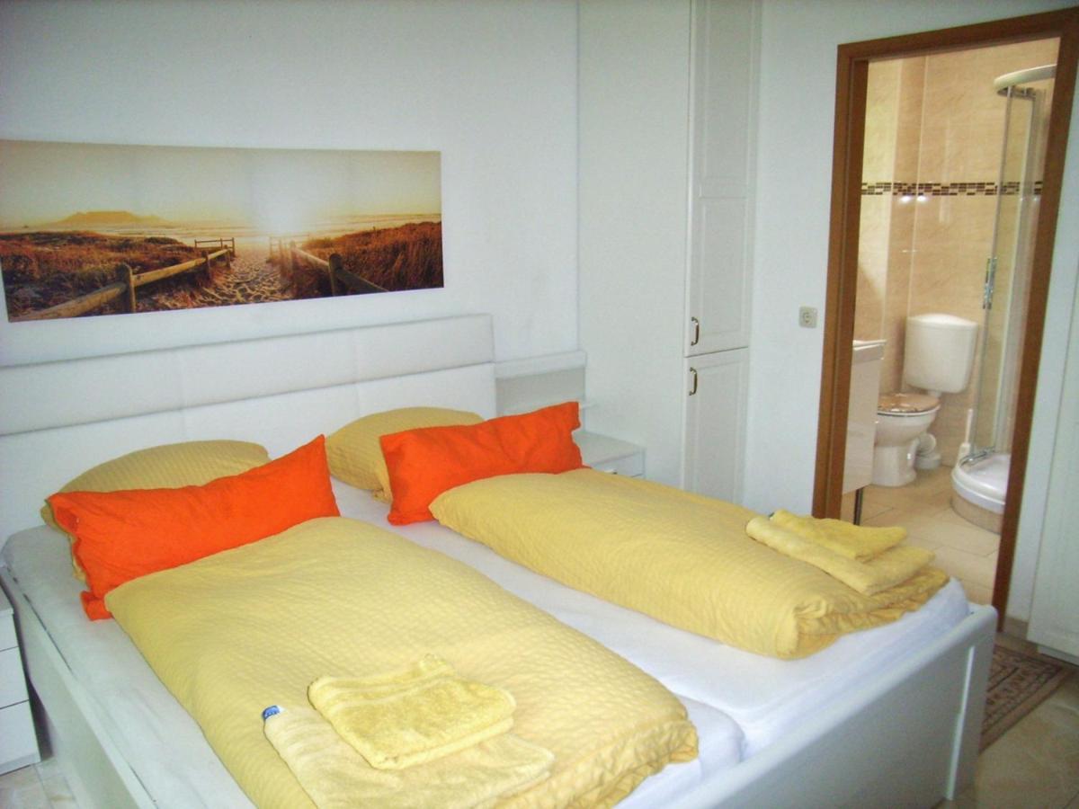 Ostsee Hotel-Pension An Der Lindenallee Bad Doberan Kültér fotó