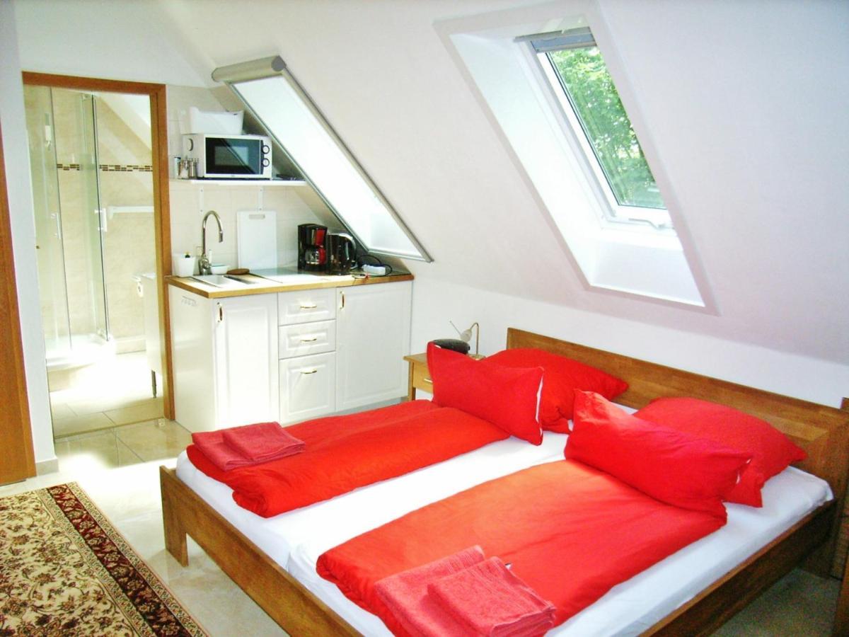 Ostsee Hotel-Pension An Der Lindenallee Bad Doberan Kültér fotó
